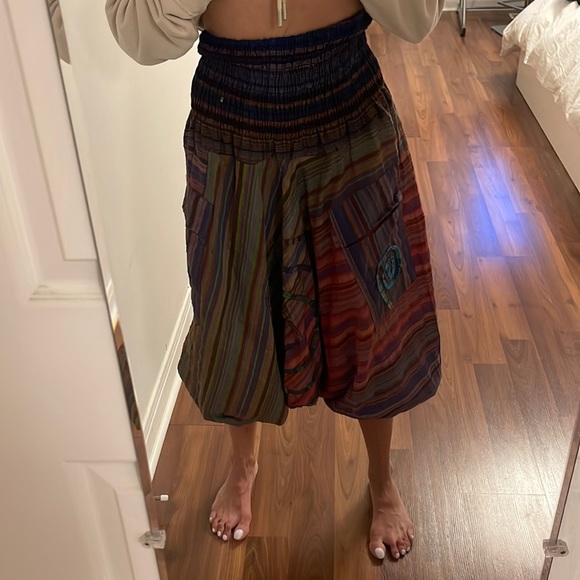 Colourful Aladdin Pants - Picture 2 of 2